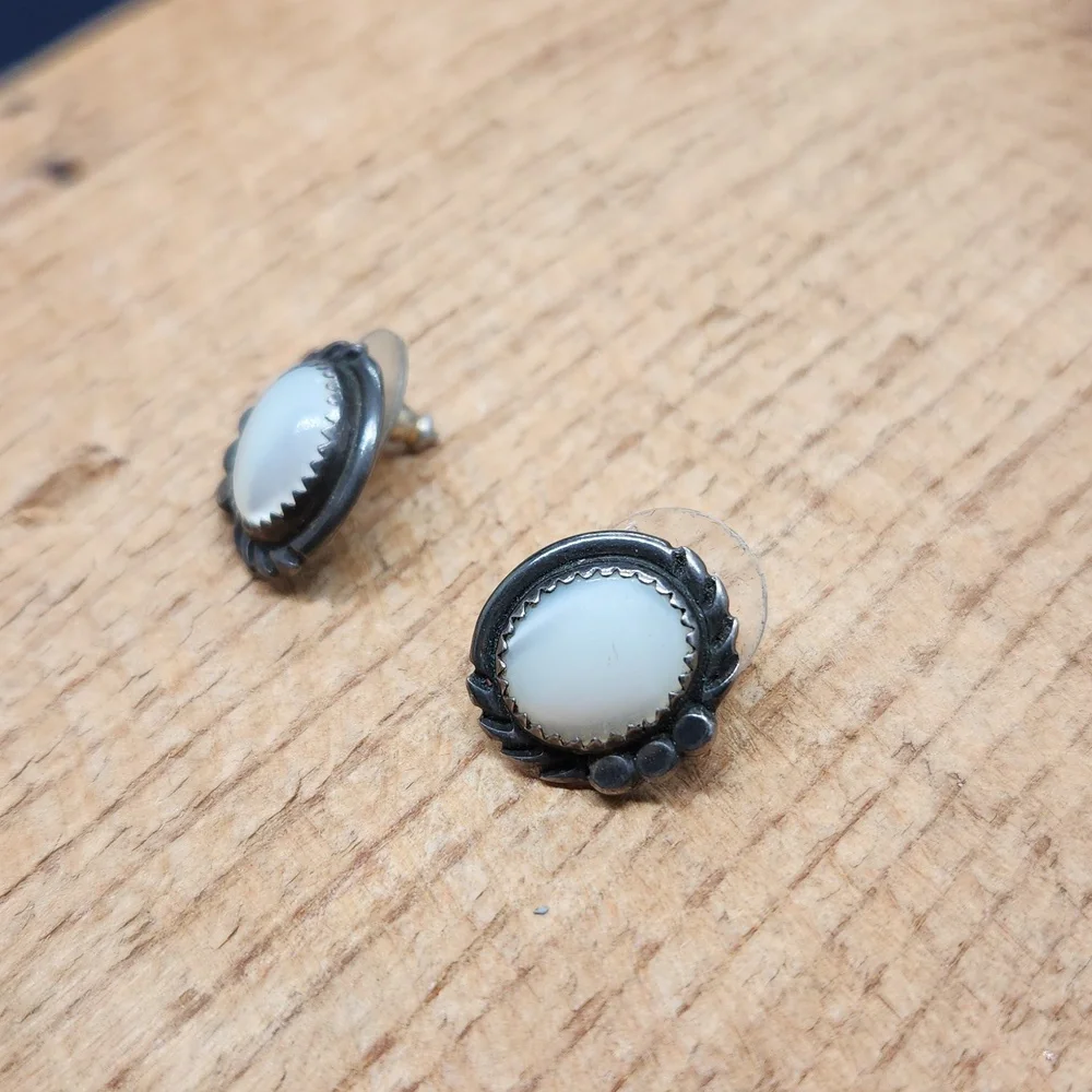 Lot‎ Of 2 Pair Of Native American Earrings Vintage - Picture 7 of 9